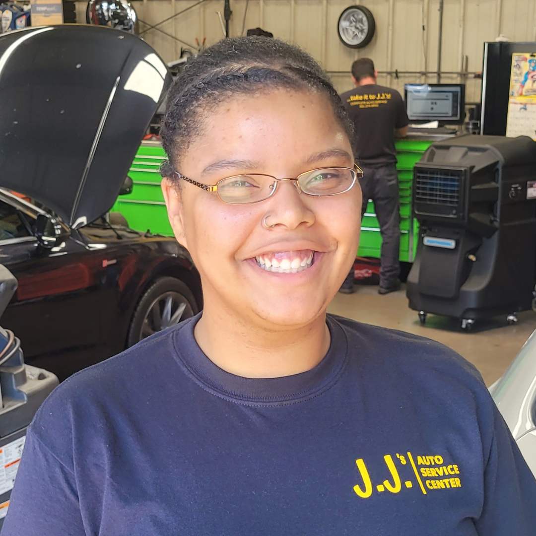 Izzy | Service Advisor at J.J.'s Auto